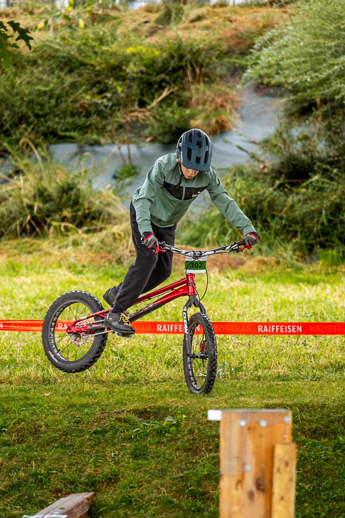 Trail Days Vaud VTT jeune vélo rouge