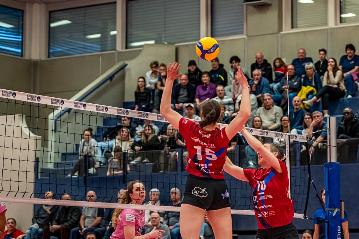 VBC Cheseaux Match de volley Lausanne équipe féminin passe et smash