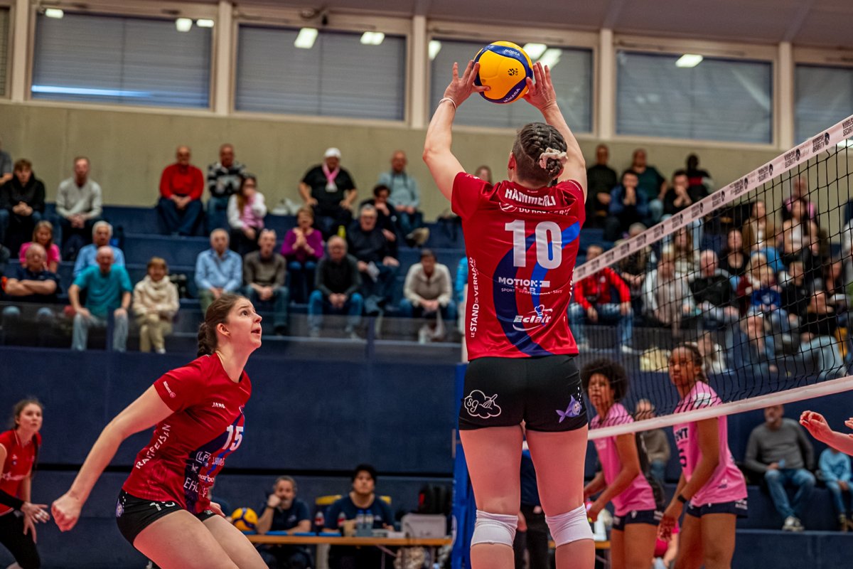 VBC Cheseaux Match de volley Lausanne équipe féminin passe a 2 mains